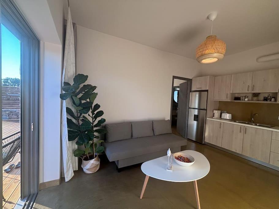 Mekia'S Beach House Livadia  外观 照片